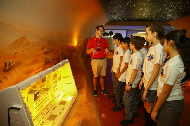 "Uzay Kampı Türkiye"de çocuklar Mars'ı keşfedecek